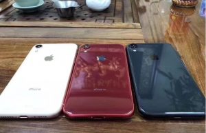 Apple iPhone XS Max  color.jpg